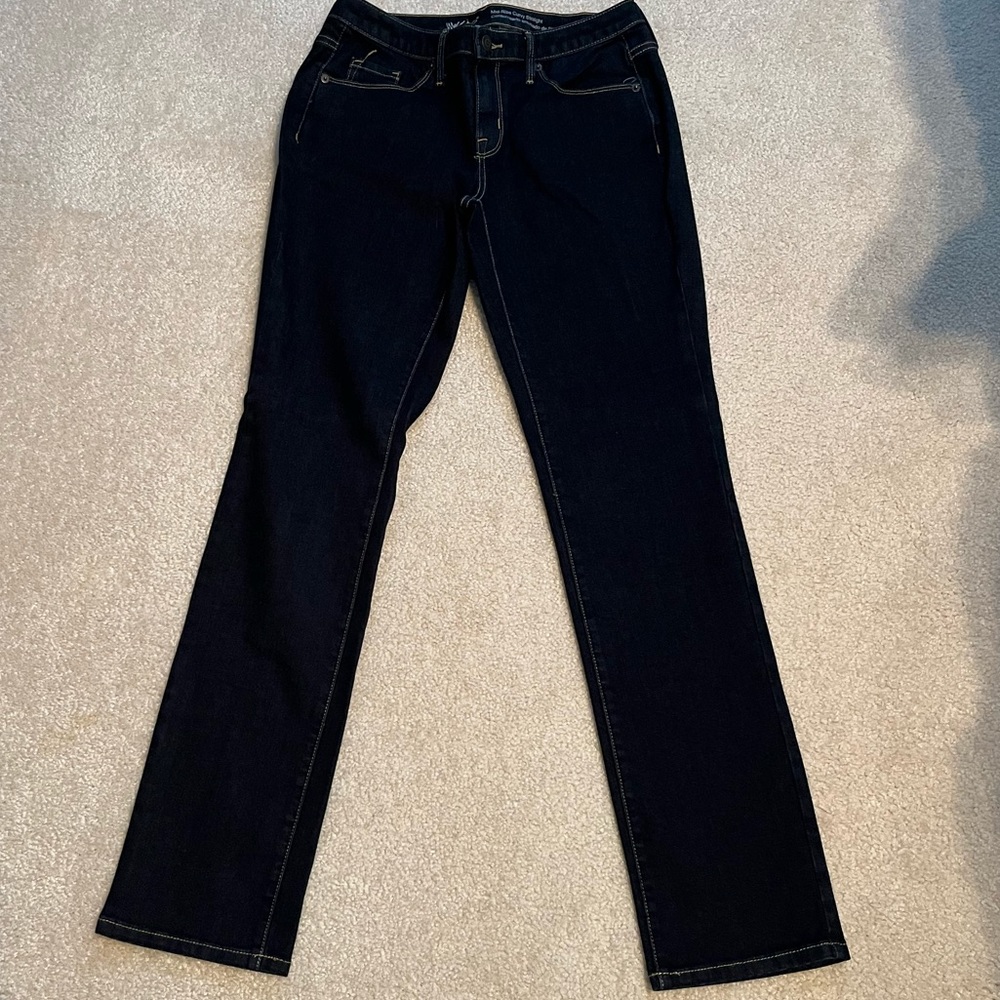 EUC Mossimo Dark Wash Mid Rise Curvy Straight Jeans